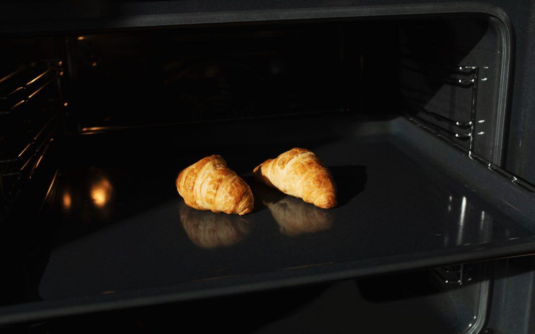 Petit espace, grande cuisine : Le four posable, l&rsquo;allié de votre week-end